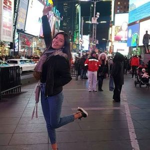 Meet your Posher, Valentina